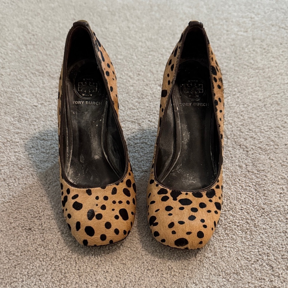 Tory Burch Tan and Black Block Heels